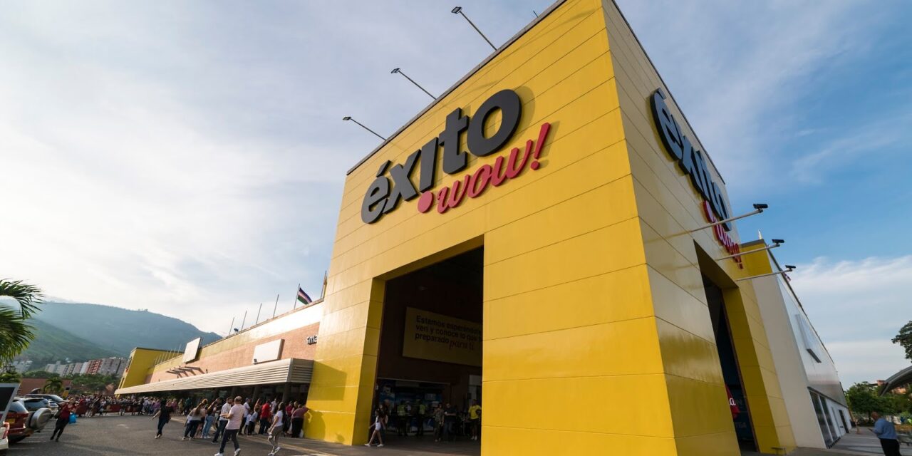 Grupo Éxito lanza vacantes navideñas con salarios de hasta $16 millones