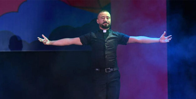 El sacerdote Víctor Gaviria Molina quiere ser el patrono de los bailarines