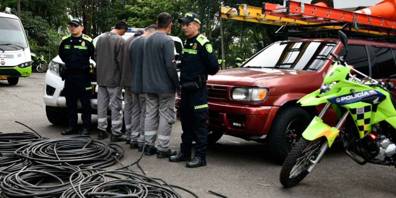 4 Arrestados con más de 300 metros de cable robado