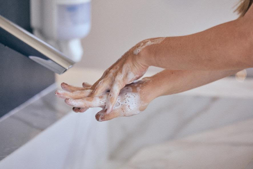 El correcto lavado y secado de manos evita el contagio de enfermedades en más de un 25%