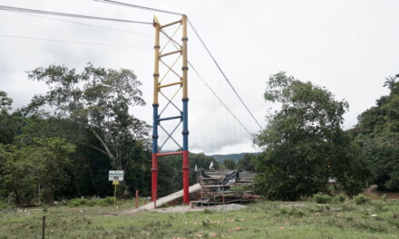 Gobernación de Antioquia entregó puente en Curbatá para dar mejor accesibilidad a las comunidades indígenas