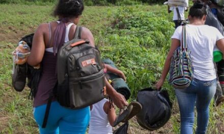 Desplazamiento urbano de 180 venezolanos