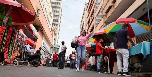 Batalla campal en el centro de Cali por un ladrón