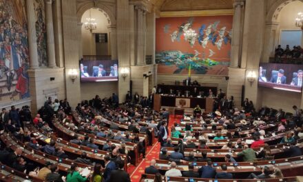 Reforma de salud en Colombia: debate suspendido por desacuerdos y falta de quórum