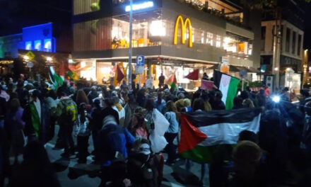 Protestas en Bogotá contra McDonald’s