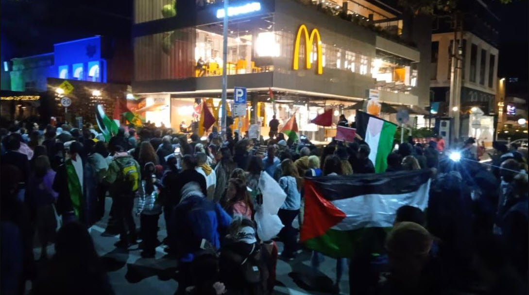 Protestas en Bogotá contra McDonald’s