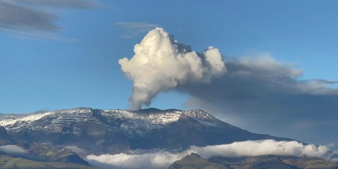 ¡Alerta amarilla! Volcán Nevado del Ruiz incrementa su actividad