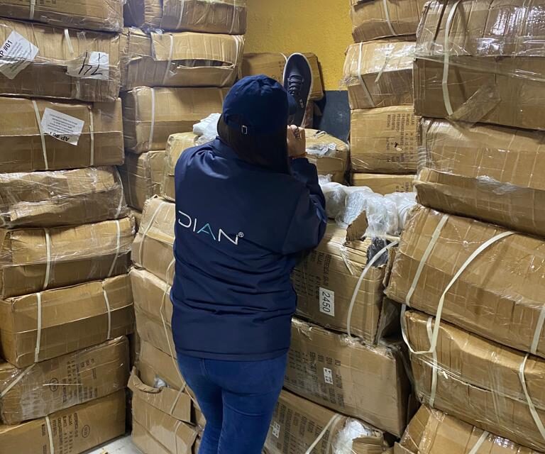 DIAN y Policía desmantelan red de contrabando: $337 millones en mercancías aprehendidas