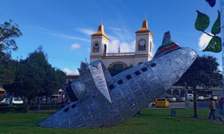 Polémica por alumbrado navideño en La Unión