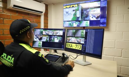 Gobernación de Antioquia entrega vía rural y Centro de Monitoreo de seguridad en Salgar