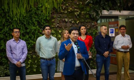 Alcaldía de Medellín entrega 2.000 archivos para garantizar la transparencia en empalme