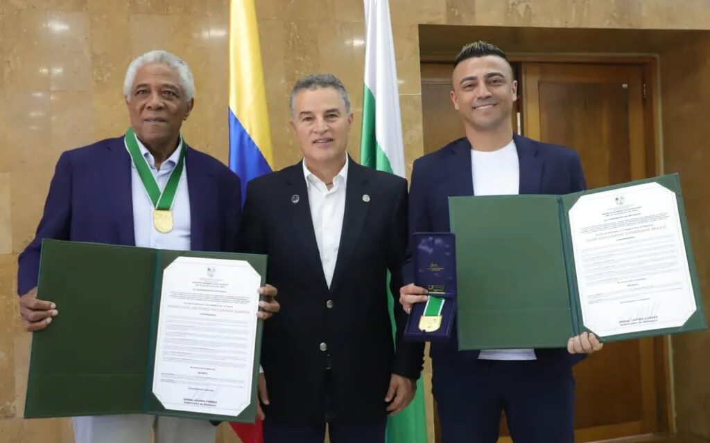 Francisco Maturana y Juan Guillermo Cuadrado, reconocidos con el Escudo de Antioquia