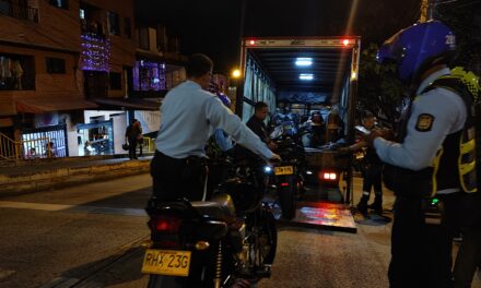 Operativos en Medellín por invasión a carriles de Metroplús