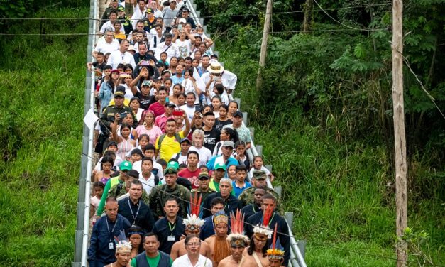 Gobierno establece remuneración para Educadores Indígenas