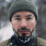 J Balvin lanza colaboración con Vélez inspirada en sus conciertos en Colombia