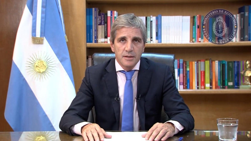 Gobierno de Javier Milei devalúa el peso argentino