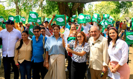 110 familias campesinas reciben tierras para producir