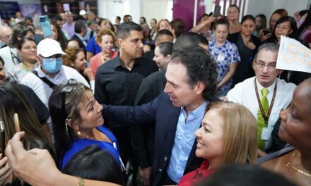 Empleados del Hospital General depositan su confianza en Fico Gutiérrez para salir de la crisis