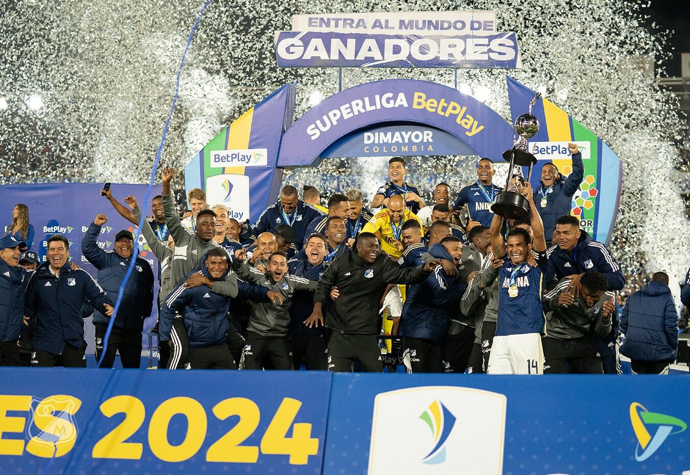 Historia de todas las camisas de Millonarios FC de Colombia - Canal 1