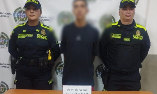 Asonada contra la policía en Barbosa, Antioquia. Comunidad intentó evitar la captura de un hombre