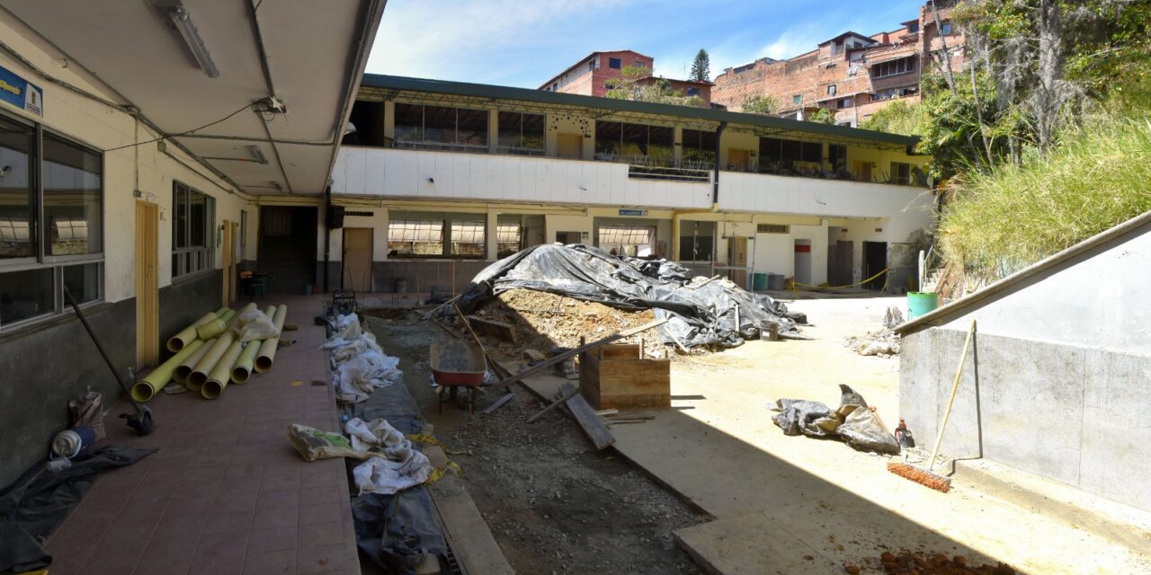Ninguna sede educativa de Medellín ha sido reparada. 40 colegios se encuentran en estado crítico