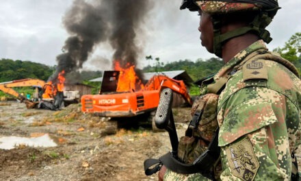 Cauca: Destruyen maquinas de minería ilegal de cinco mil millones