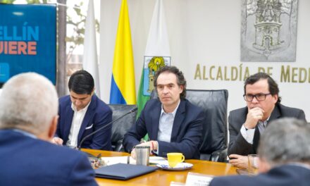 Fico Gutiérrez reclama recursos del Metro de la 80 en Medellín