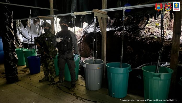 Destruyen laboratorio de cocaina perteneciente al ELN