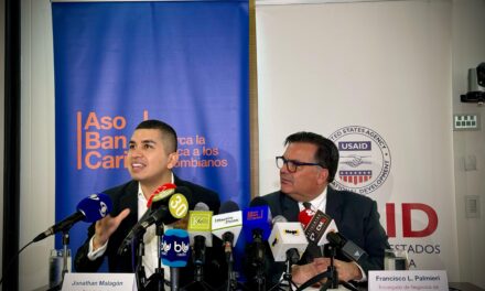 Asobancaria y USAID lanzan herramienta para medir y gestionar la huella de carbono del sector financiero