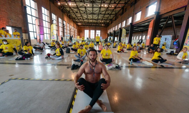 Cientos de personas disfrutaron del ‘Yoga Day’ en México