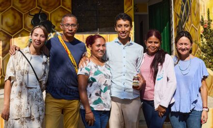 Egan Bernal visitó emrpendimiento de víctimas en Ovejas, Sucre