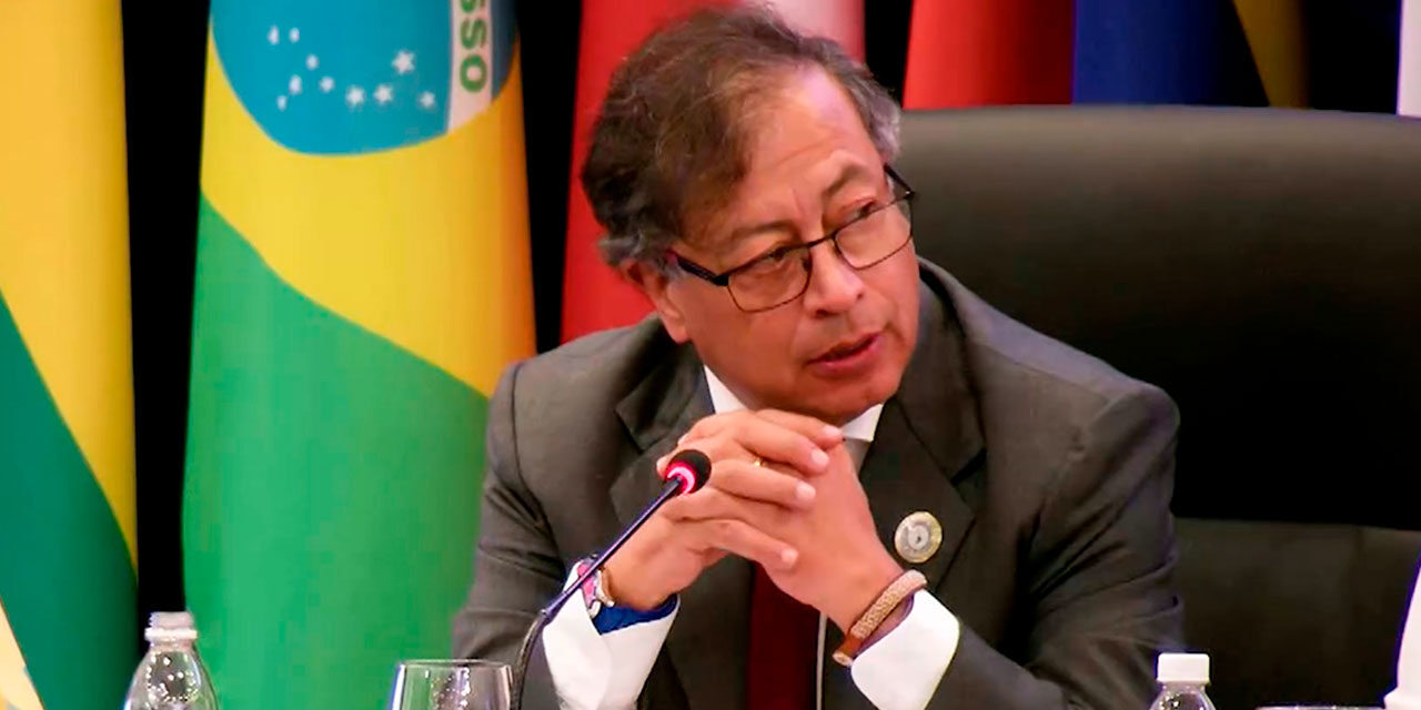 Gustavo Petro hace un llamado a la paz en la CELAC