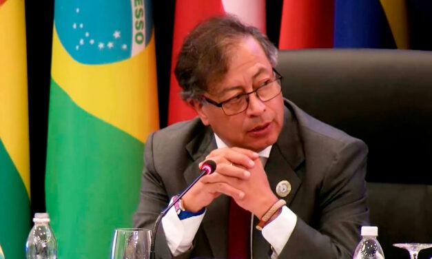 Gustavo Petro hace un llamado a la paz en la CELAC