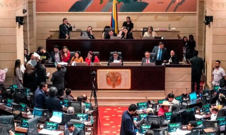 Avanza en el Senado ley que reconoce la educación como derecho fundamental