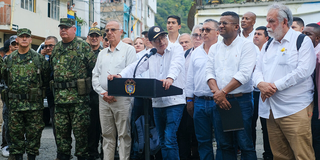 Petro ordena impedir que lleguen nuevos grupos armados a Nariño