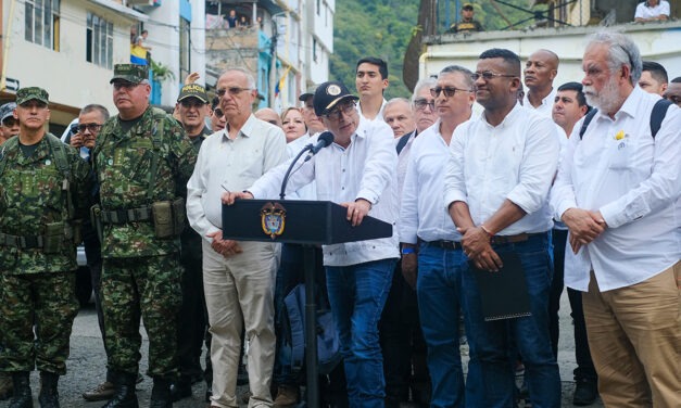 Petro ordena impedir que lleguen nuevos grupos armados a Nariño