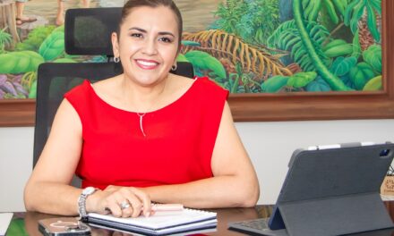 Rafaela Cortés, Gobernadora del Meta con contratos bien puestos