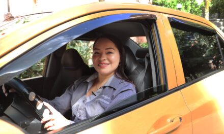 ¿Mujeres al volante? aumentan las mujeres taxistas en Colombia