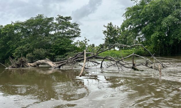 Gobernación de Antioquia atiende emergencia en Urabá causada en la temporada de lluvias