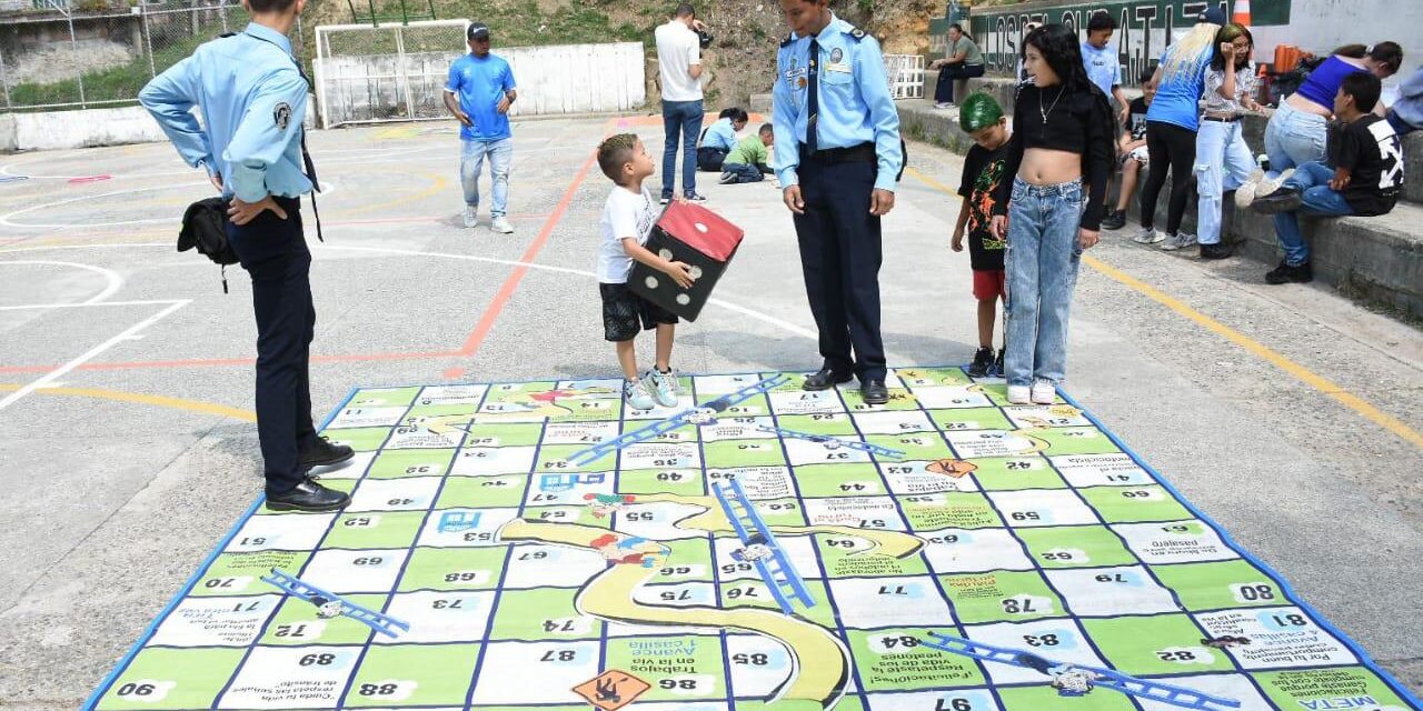 «Todos a jugar»: celebración del día de la niñez en Itagüí