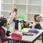 Menos del 60 % de alumnos de nivel básico en México concluyen la secundaria