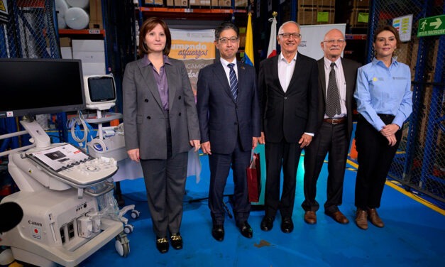 Colombia recibió donación de 101 equipos biomédicos de Japón