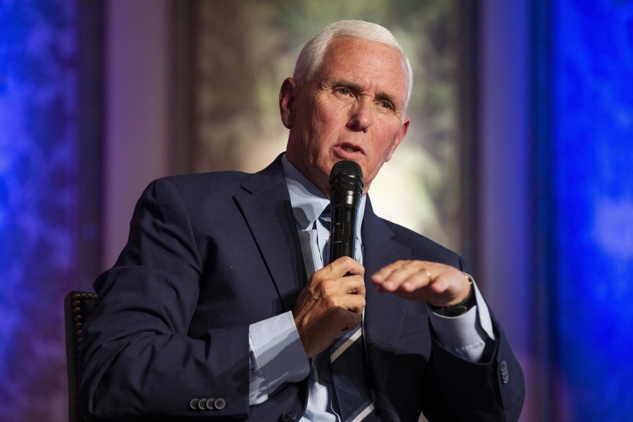 Mike Pence, exvicepresidente de los Estados Unidos, entre los conferencistas de la 58ª Convención Bancaria