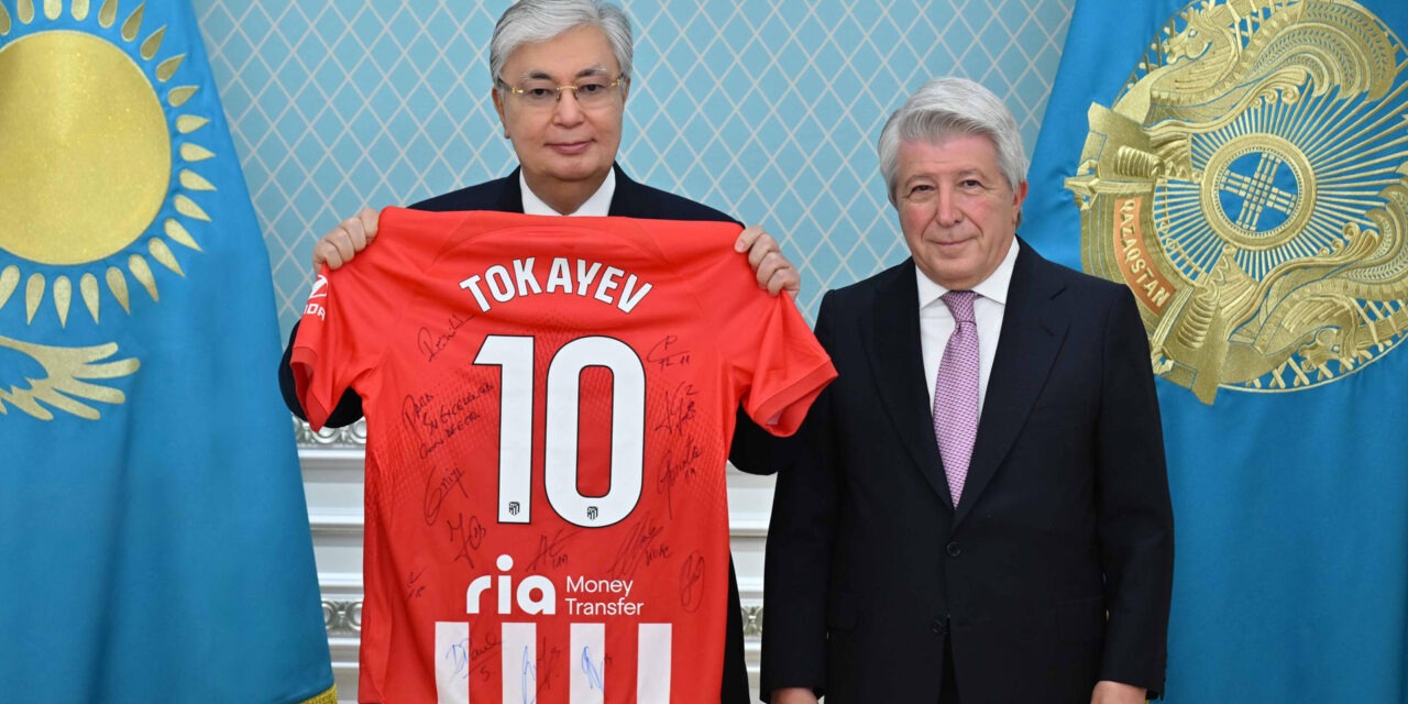 Atlético de Madrid busca crear academia de fútbol en Kazajistán