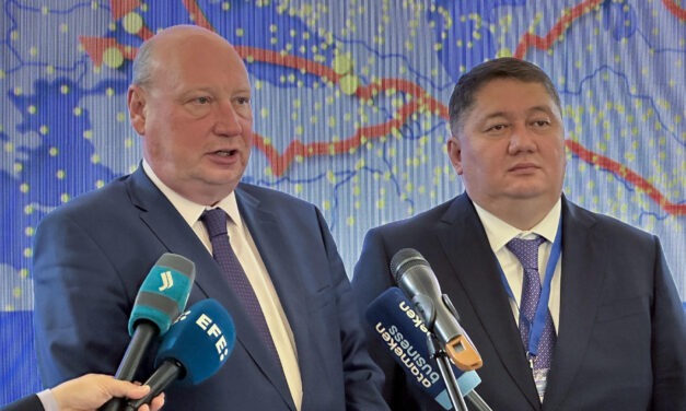 Kazajistán y UE impulsan corredor para evitar rutas por Rusia
