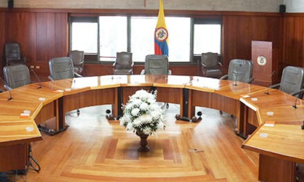 Corte Constitucional denuncia espionaje ante la Fiscalía
