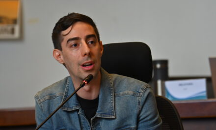 «Eliminaron por revanchismo los computadores para niños» Upegui