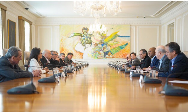 Lo que dejó reunión del Presidente Petro con el Partido Comunes