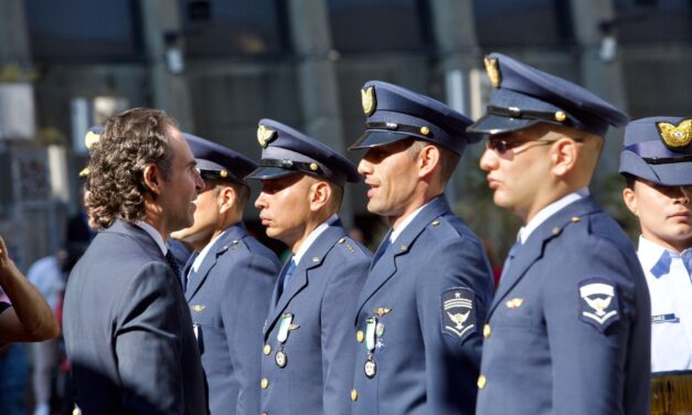 No hay plata: Fico Gutiérrez deja Medellín sin desfile del 20 de julio