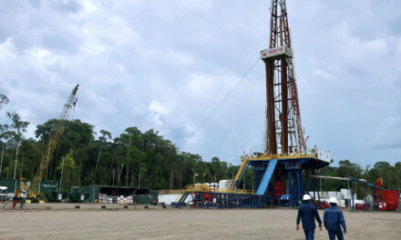 Inversión privada busca revitalizar producción petrolera de Ecuador